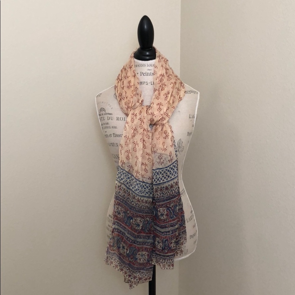 Knighbury - Scarf - Never Worn